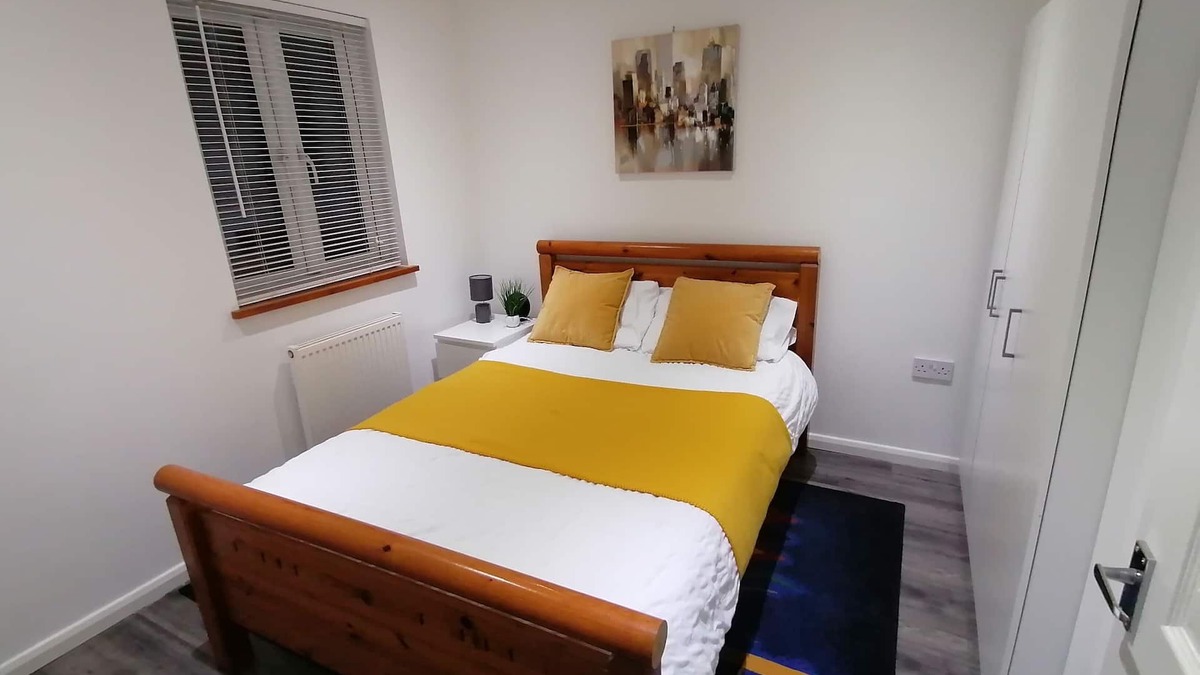 Wyken Apartment | Charming 1-Bed Apartment in Coventry