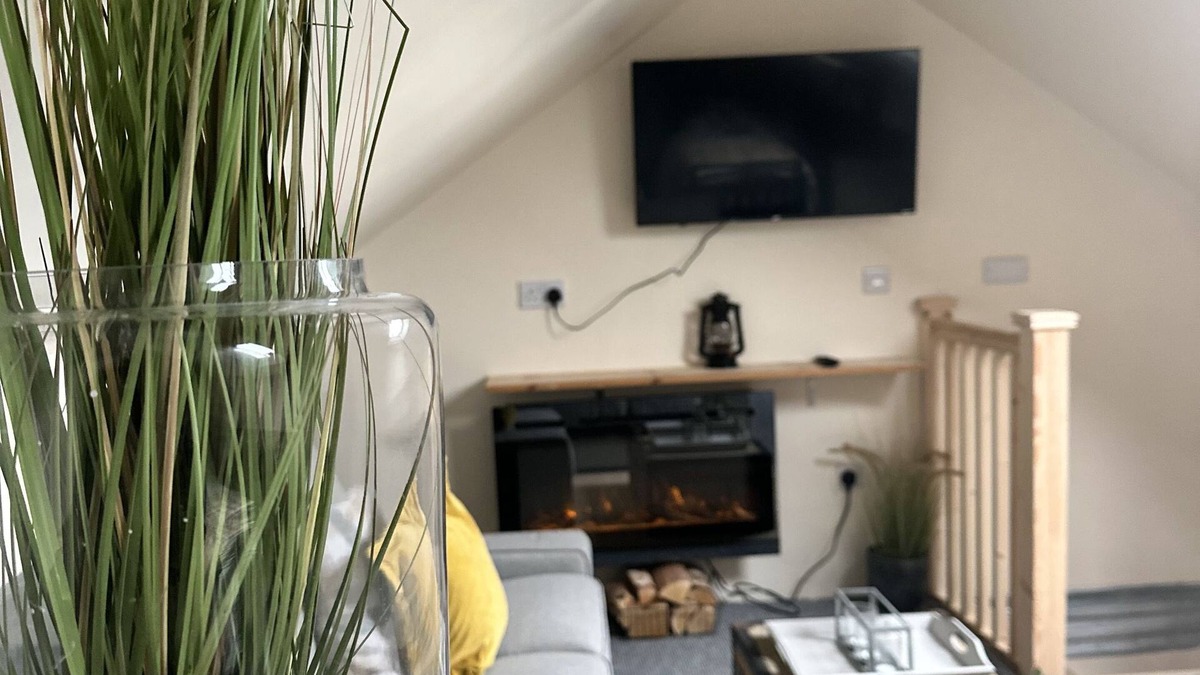 Much Birch Apartment | Charming 1-Bed Apartment in Hereford