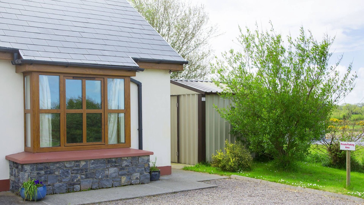 Ardfert Apartment | Charming 1-Bed Apartment in Ardfert, Tralee