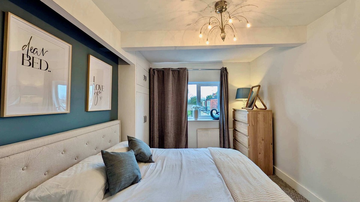 West Finchley Apartment | Charming 1-Bedroom Flat in London