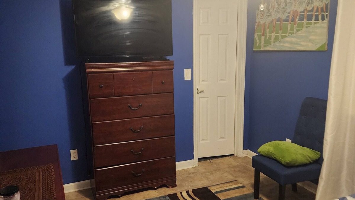 West Haverstraw House | Charming 1-bedroom house with AC and WiFi in fabulous West Haverstraw