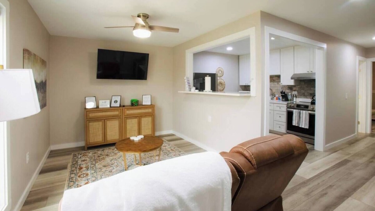 Enterprise Apartment | Charming 1-bedroom apartment in Enterprise with WiFi, AC