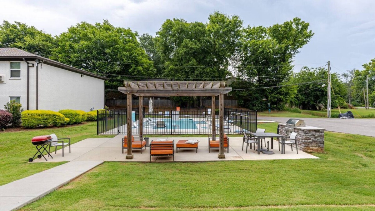 Sherwood Park Apartment | Charming 1-bedroom apartment Near Gate 9 and Space and Rocket Center