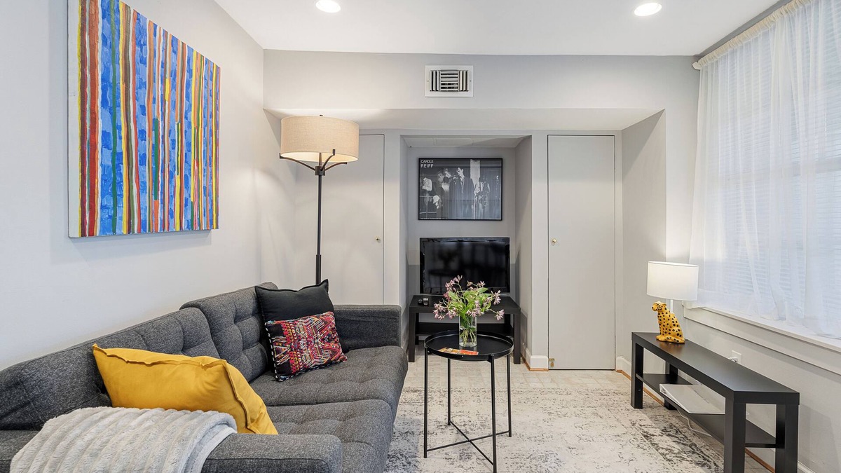 Adams Morgan Apartment | Charming 1-bedroom apartment in prime location
