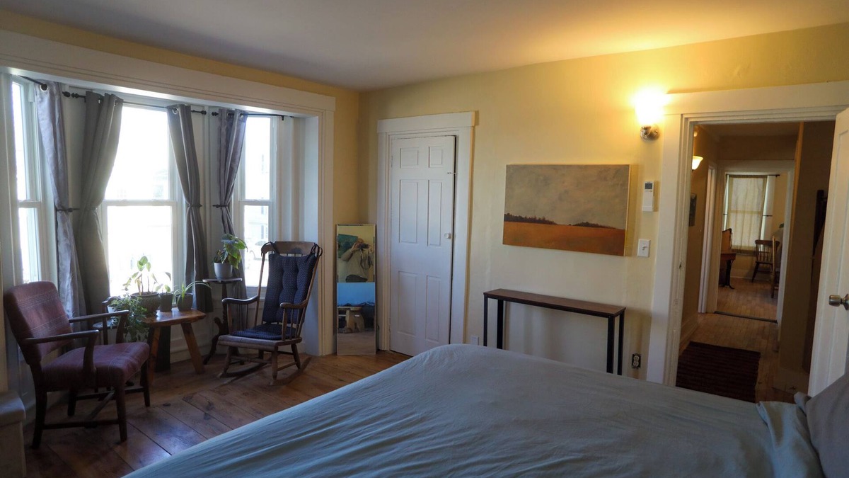 Biddeford Apartment | Charming 1-bedroom apartment in lovely Biddeford with AC, WiFi