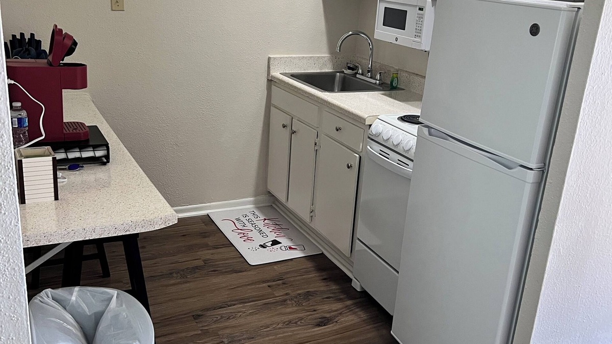 Bucktown Apartment | Charming 1-bedroom apartment with WiFi, AC in tranquil Metairie