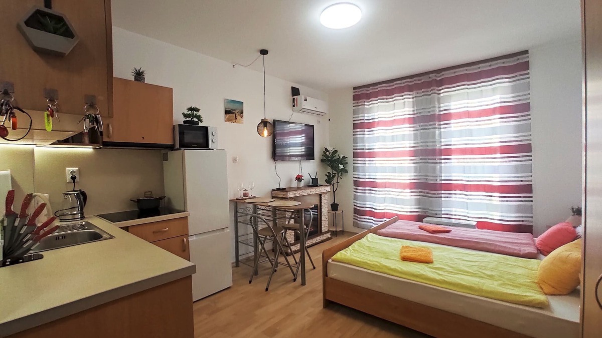 Tankovo Apartment | Charming 1-bedroom apartment in Nessebar Tankovo with Fireplace, AC, TV and WiFi