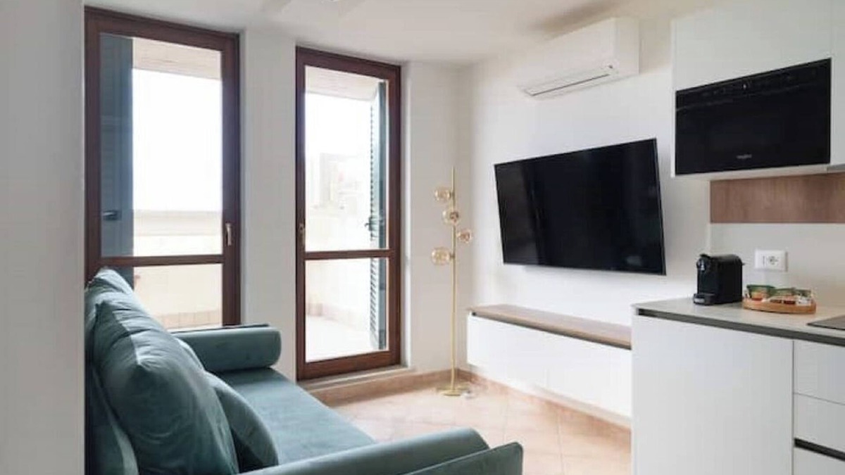 Latina Apartment | Charming 1-bedroom apartment with WiFi, AC in lovely Latina