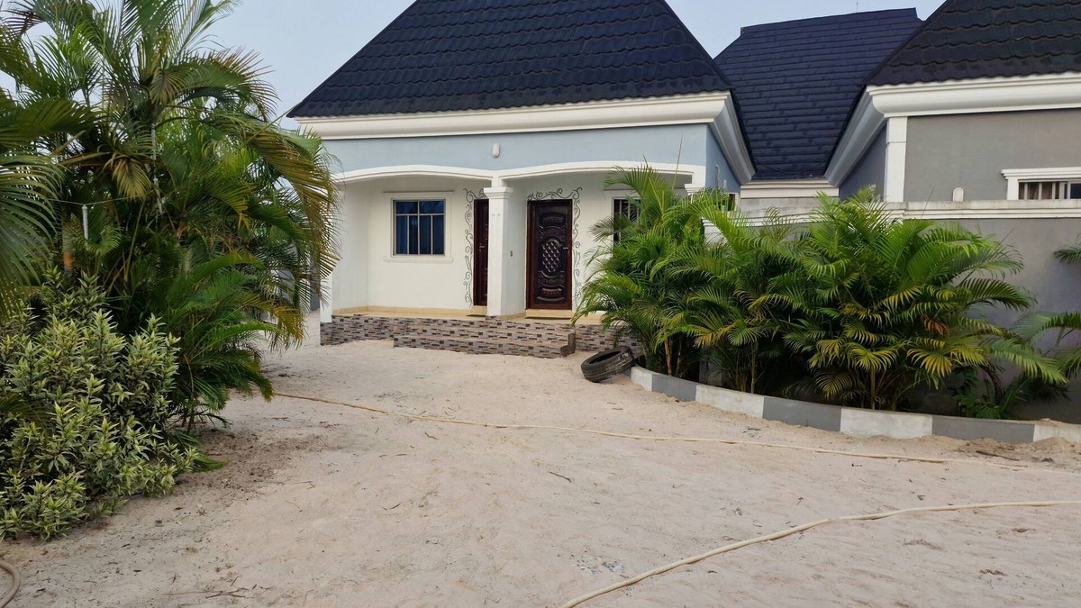 Ekrokpe Apartment | Charming 1-bedroom apartment in cool Opete, Udu, Warri