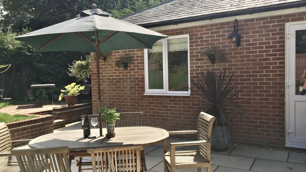 Hailsham Apartment | Charming 1-bedroom Apartment Near South Downs