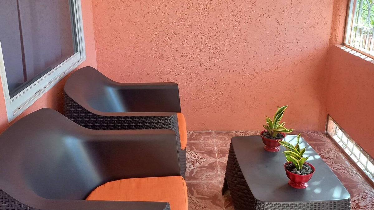 West End Apartment | Charming 1-bedroom apartment in enchanting Negril with AC, WiFi