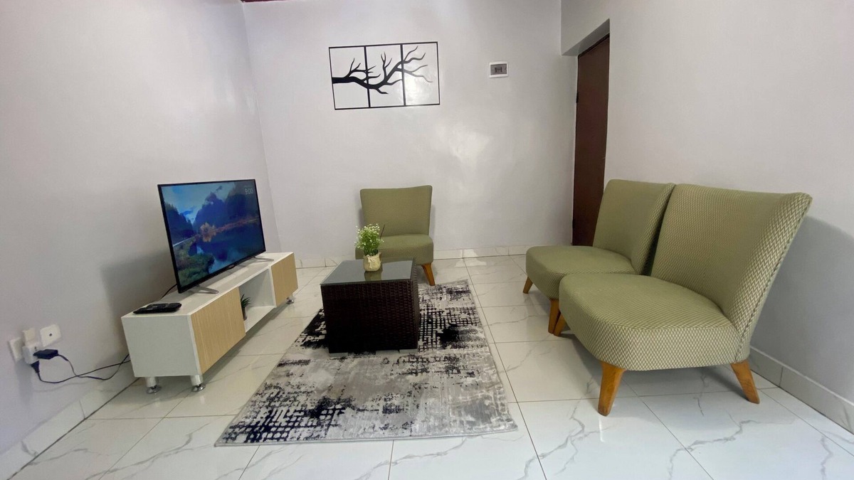 Kigali House | Charming 1-bedroom apartment in lovely Kigali with Fast WiFi & Private work room