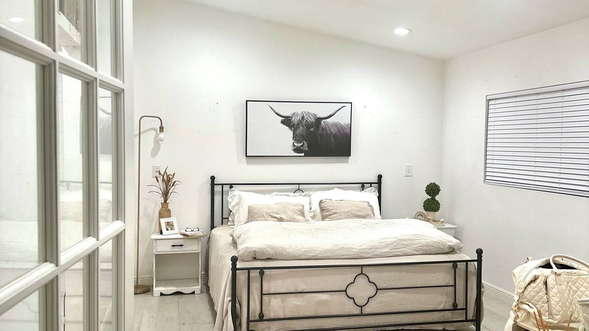 Hull Apartment | Charming 1-bedroom apartment with WiFi and AC in Dayton