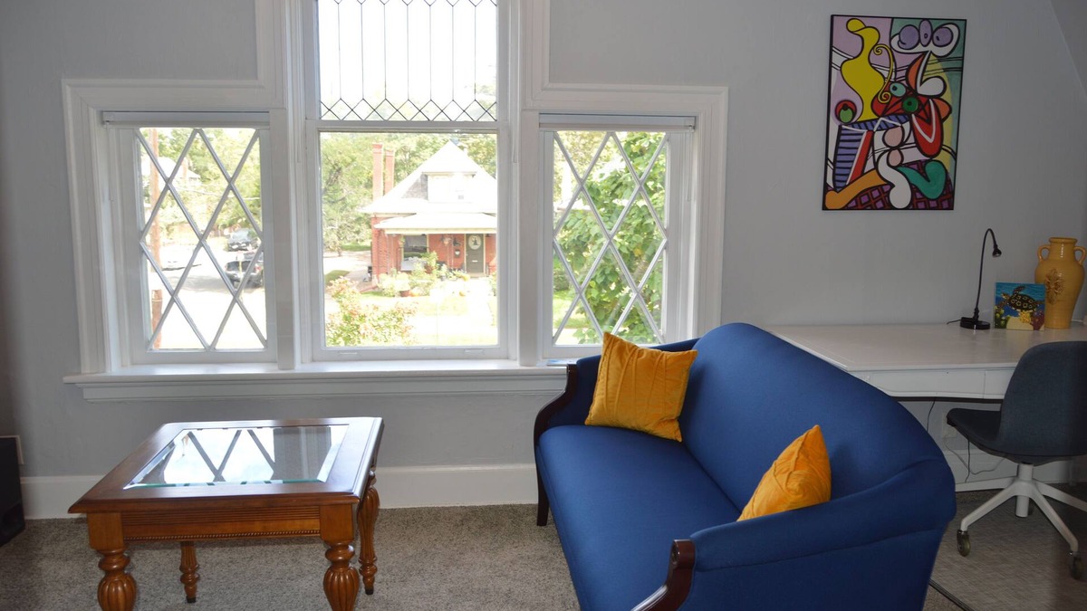 Washington Park West Apartment | Charming 1-bedroom apartment with WiFi, AC, Apple TV in Denver