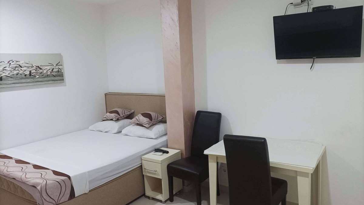 Velji Vinogradi Apartment | Charming 1-bedroom apartment with WiFi and AC in lovely Budva