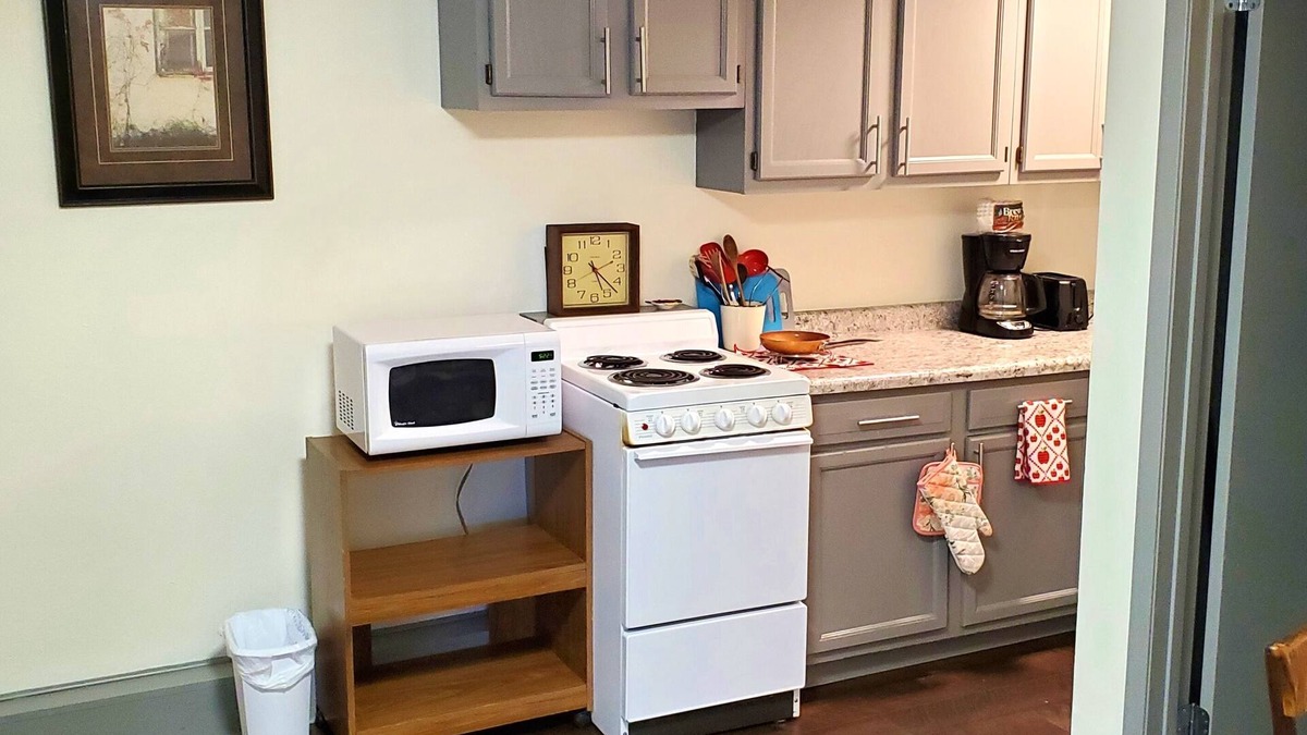 Tomah Apartment | Charming 1-bedroom apartment with WiFi in Tomah