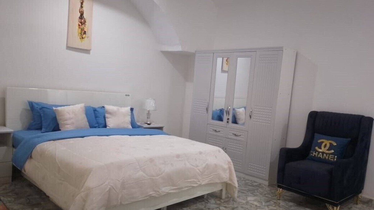 Tema Apartment | Charming 1-bedroom apartment in Tema with AC
