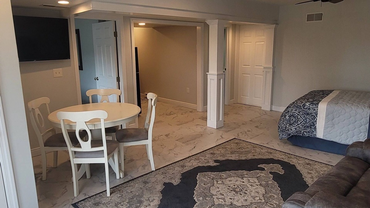 Gap Apartment | Charming 1-bedroom apartment in fabulous White horse-Gap with AC, WiFi