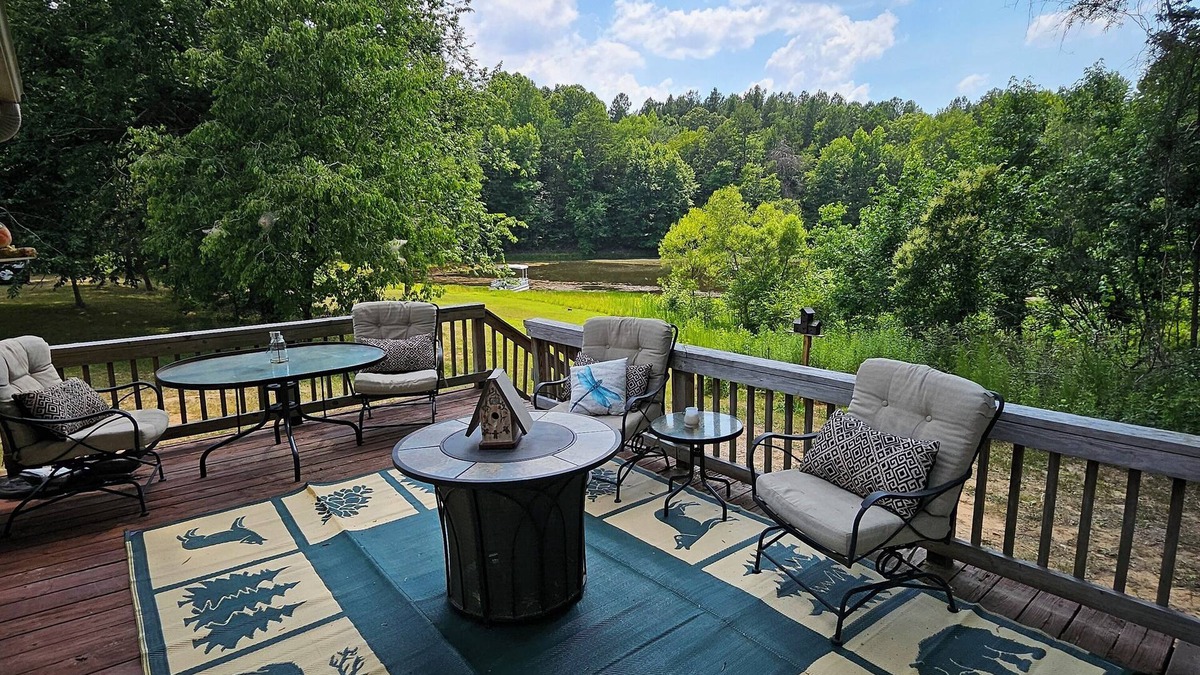 Salisbury House | Charming 1-bedroom country getaway in serene Salisbury