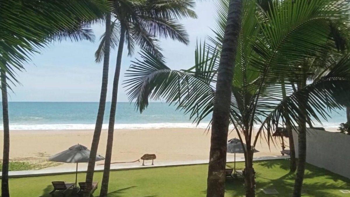 Induruwa House | Charming 1-bedroom condo in brilliant Induruwa with WiFi, AC