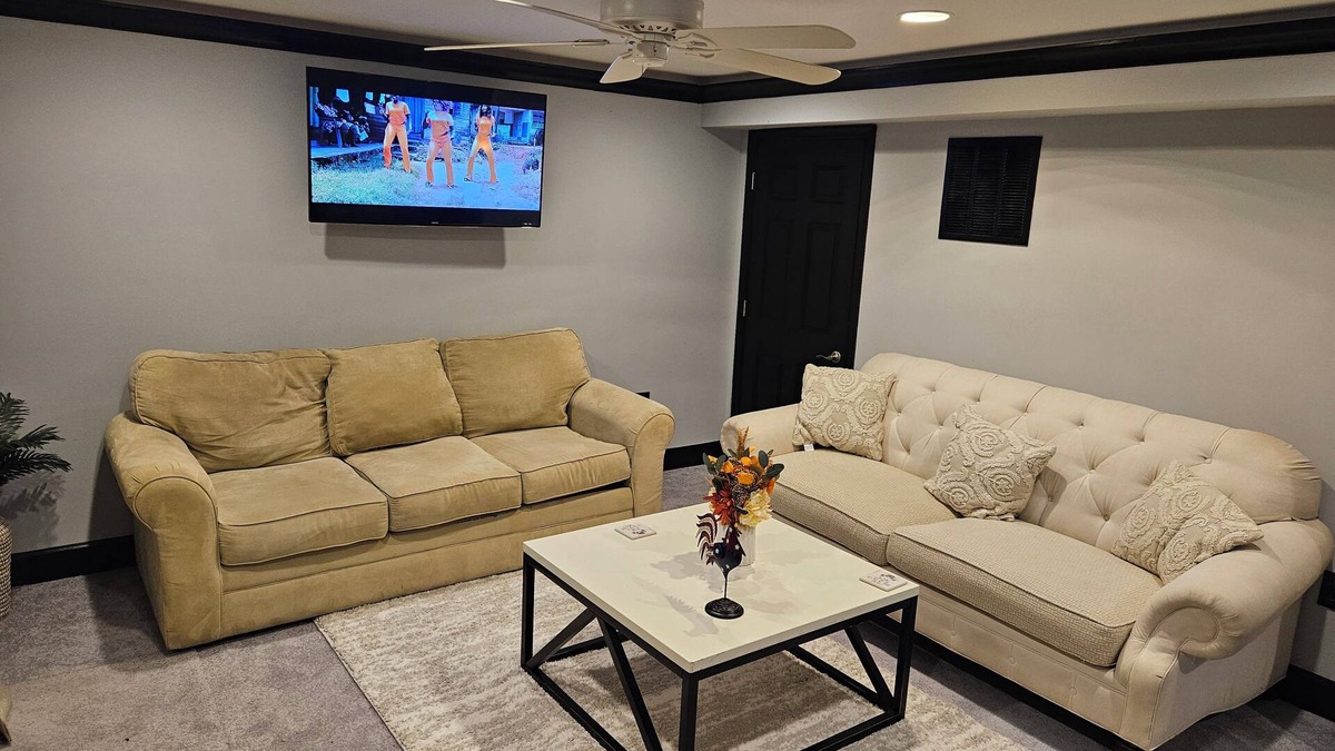 Sterling Condo | Charming 1-bedroom condo in Sterling with AC ,fast wifi and private gate
