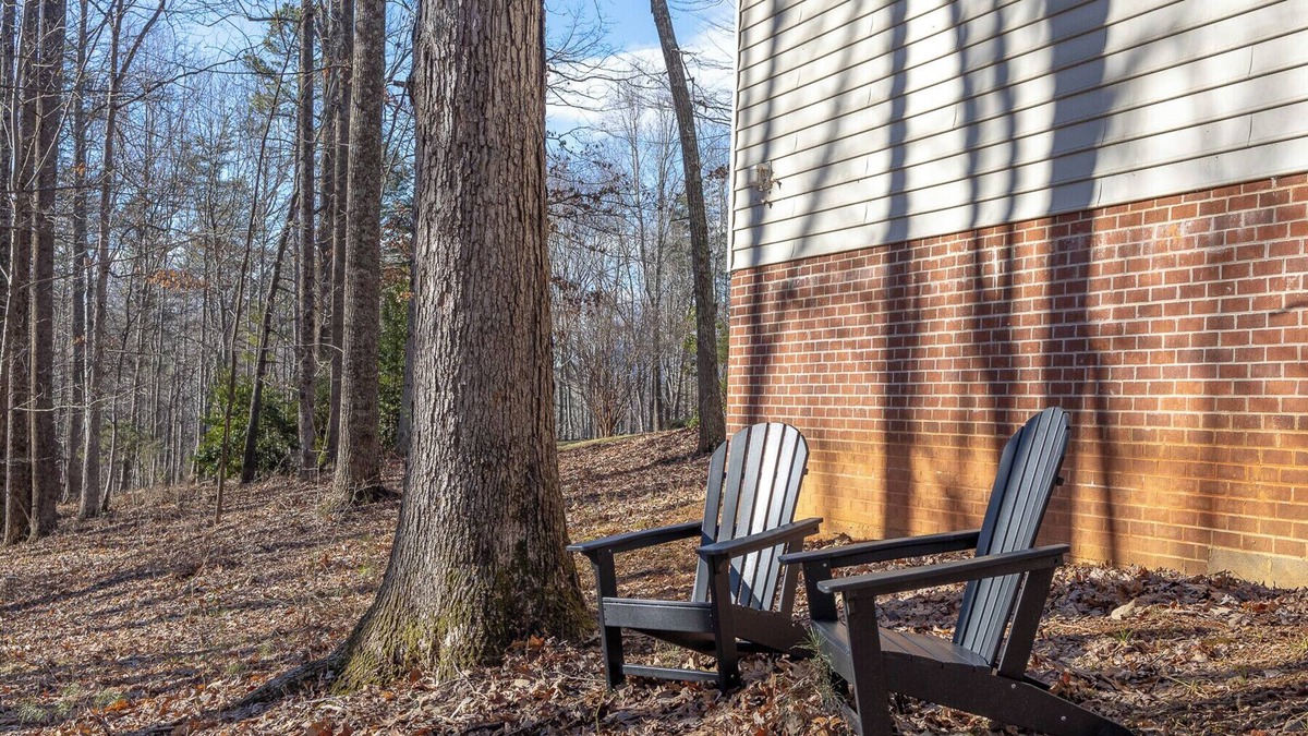 Afton Cottage | Charming 1-bedroom cottage in fabulous Afton, Blue Ridge Parkway, UVA, Wineries