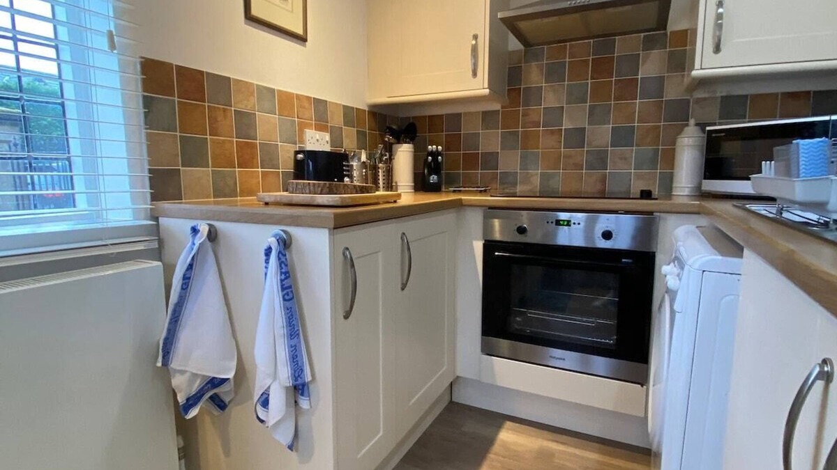 Sherington House | Charming 1 Bedroom Maisonette