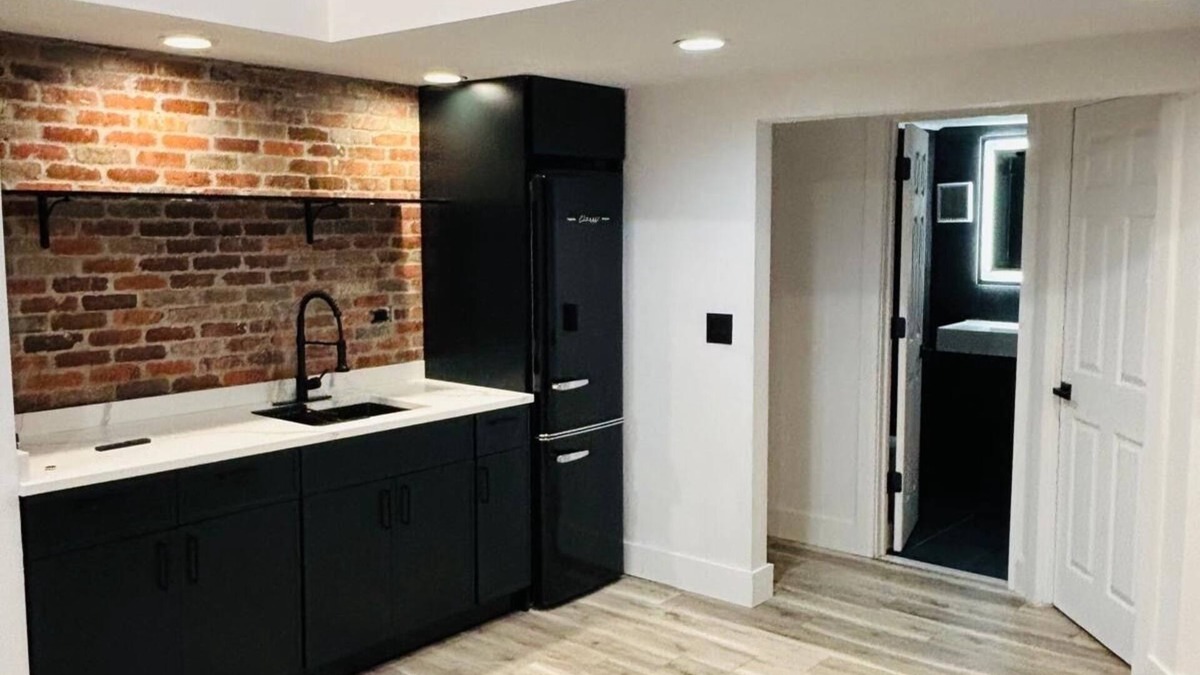 Wakefield House | Charming 1-bedroom house in The Bronx with AC, WiFi