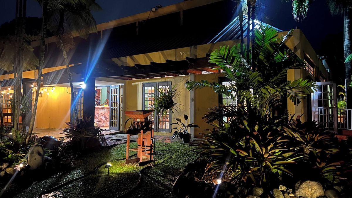 Adjuntas Hotel | Charming 1-bedroom hotel with AC, fitness room in lovely Garzas