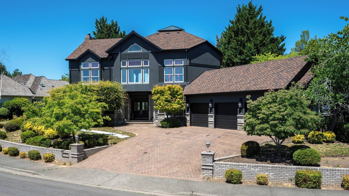 Bull Mountain Apartment | Charming 1-bedroom in-law with SpaciousBackyard ~ Pet friendly