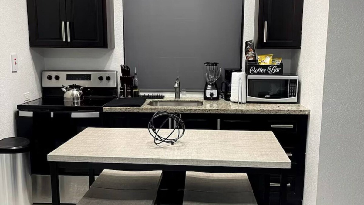 West Gate Hills Apartment | Charming 1-bedroom apartment in Montego Bay near beaches andrestaurants