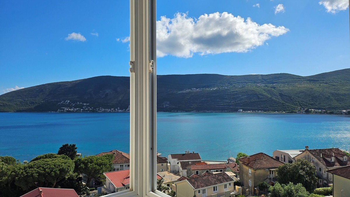 Topla Apartment | Charming 1-bedroom apartment with WiFi and AC in picturesque Herceg-Novi