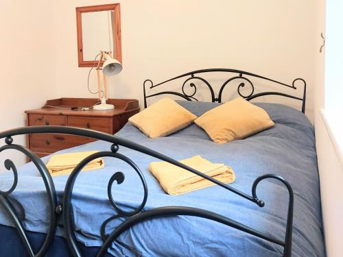 Wellington Apartment | Charming 1 bedroom self-contained first floor flat
