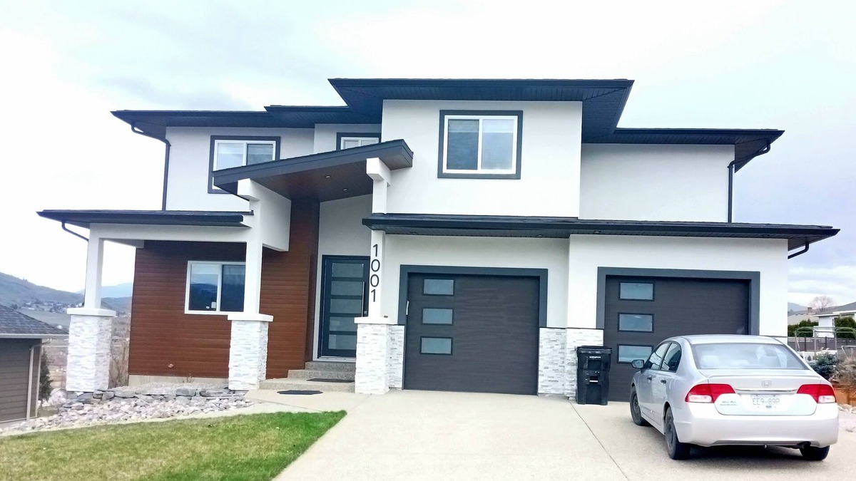 Vernon House | Charming 1-bedroom suite close to beaches in fabulous Vernon