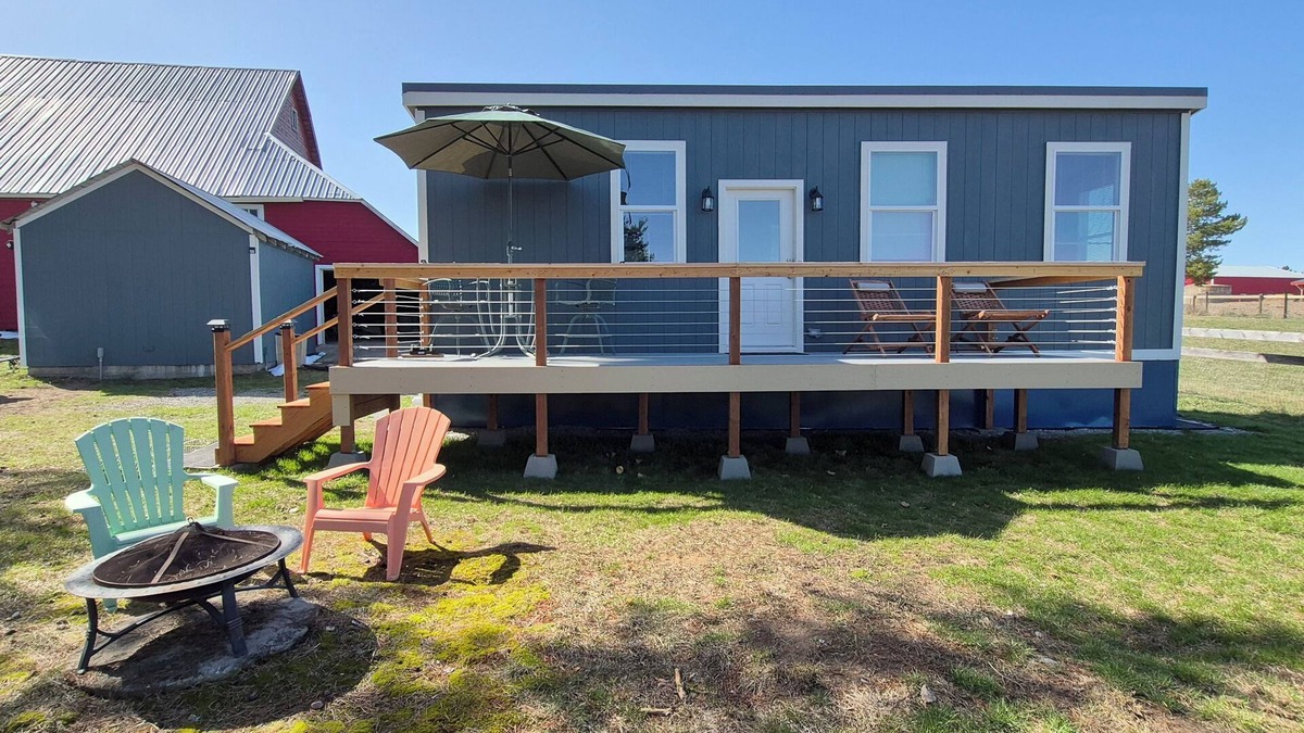 Kalispell Cabin | Charming 1-bedroom tiny house on 14 acres in peaceful Kalispell with WiFi, AC