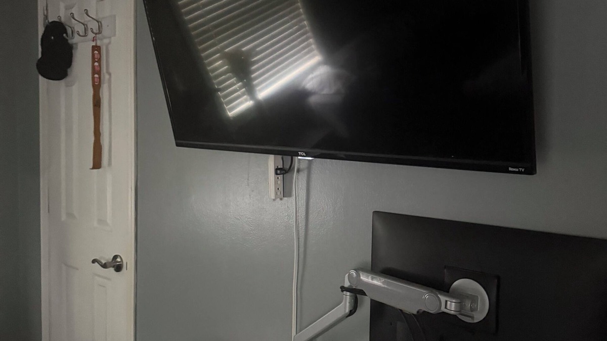 Brooklyn Park Bed & Breakfast | Charming 1-bedroom with WiFi and AC in marvelous Minneapolis