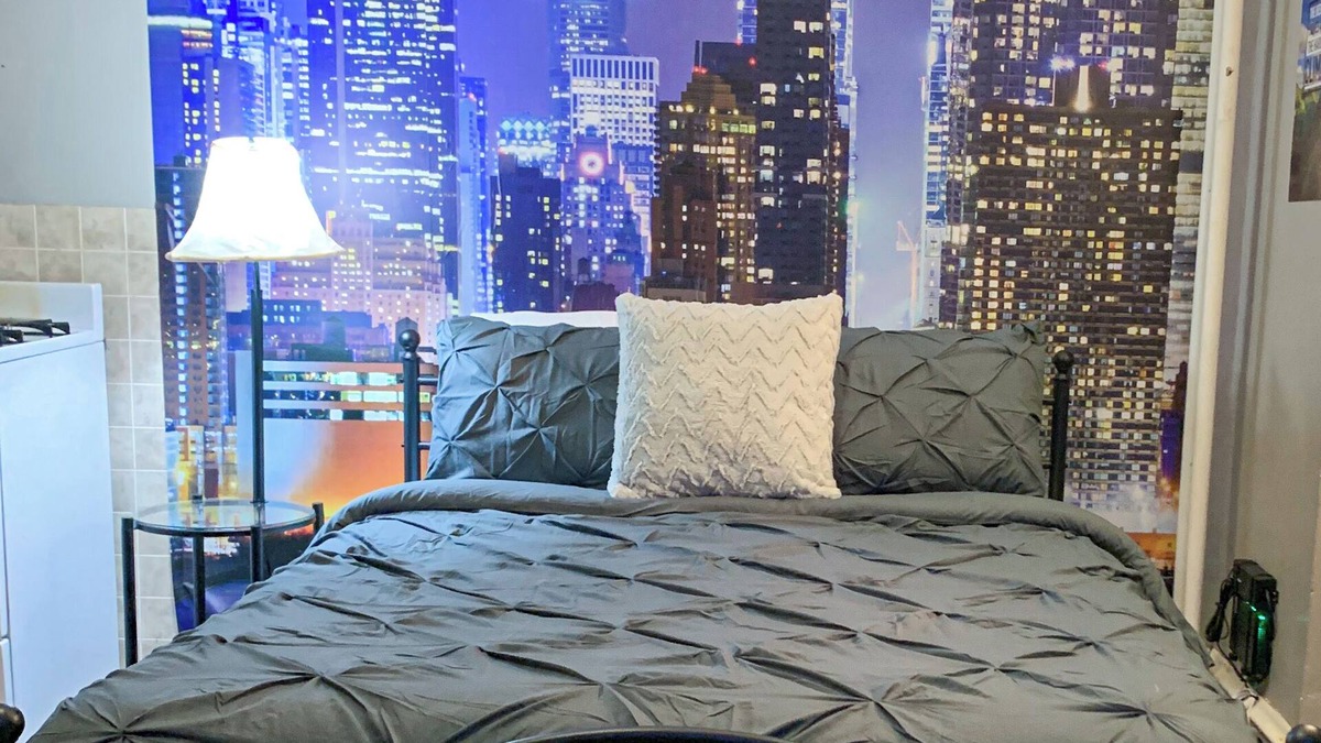 Spruce Hill Apartment | Charming 1-bedroom apartment with WiFi, AC in wonderful Philadelphia