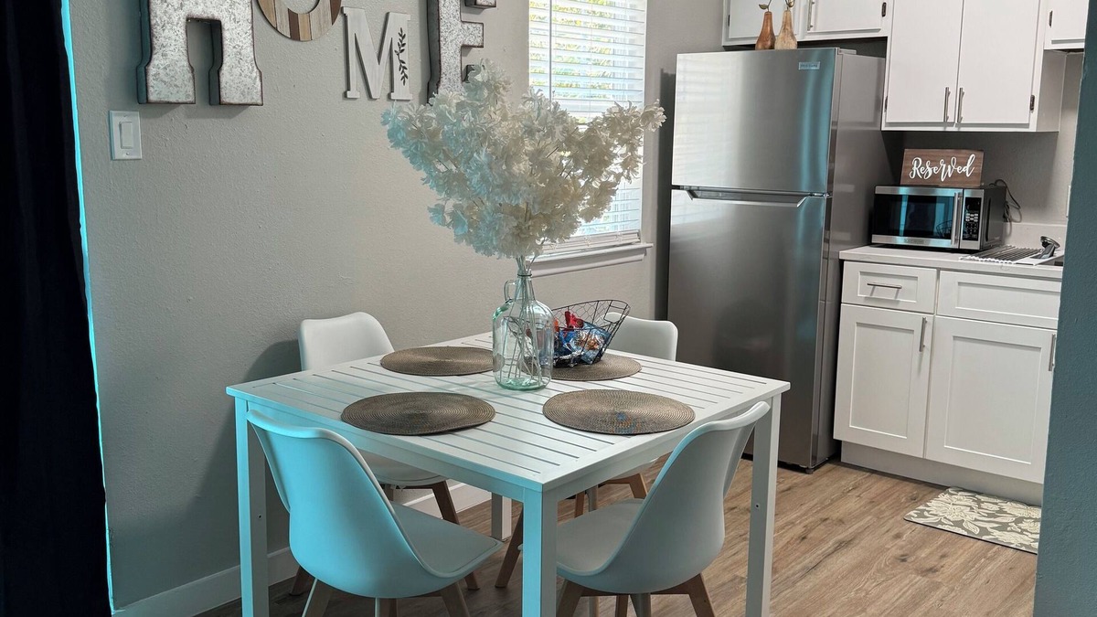 Harlandale Apartment | Charming 1-bedroom apartment with AC, WiFi in superb San Antonio