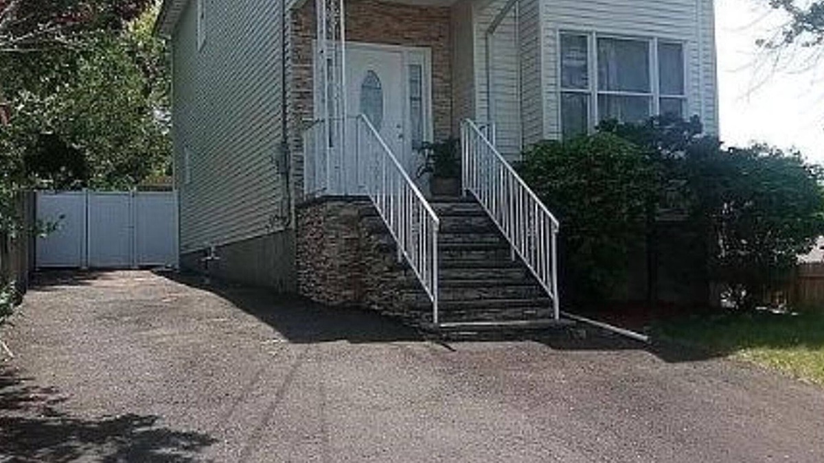 Cliffwood House | Charming 1-bedroom with Separate Entrance in peaceful Keyport