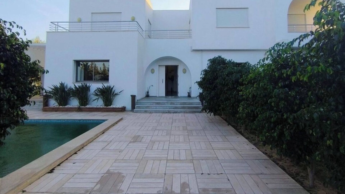 Hammam Bent Djedidi Villa | Charming 1000 sqm 4-bedroom villa with Pool ,WiFi in Hammamet