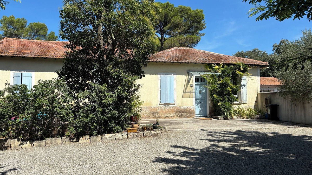Villetelle House | CHARMING 140 M2 HOUSE WITH WOODED GROUNDS