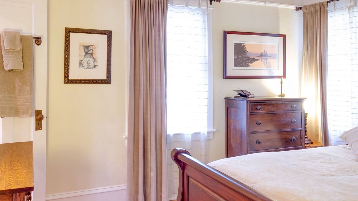 Whiteaker House | Charming 1914 Craftsman by CosiDesign