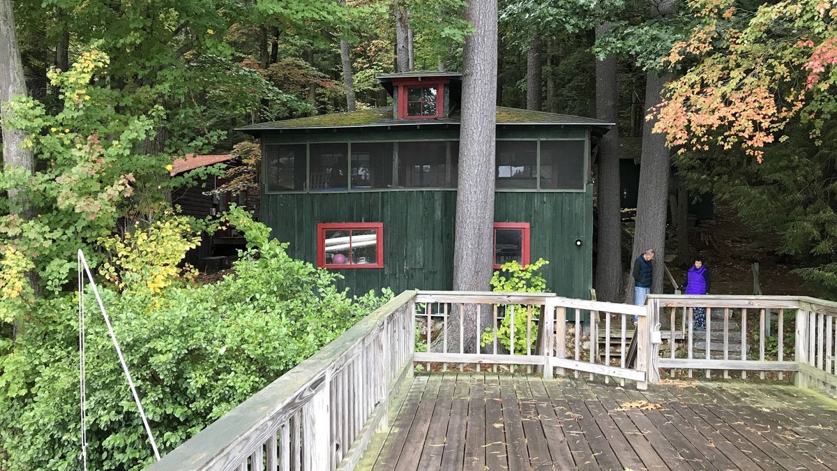 Lake George Cottage | Charming 1920's cottage on Lake George w/boat slip & sundeck.