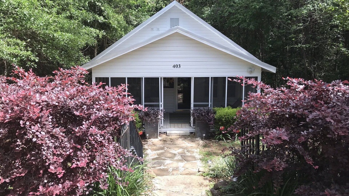 Fairhope Cottage | Charming 1930’s Cottage