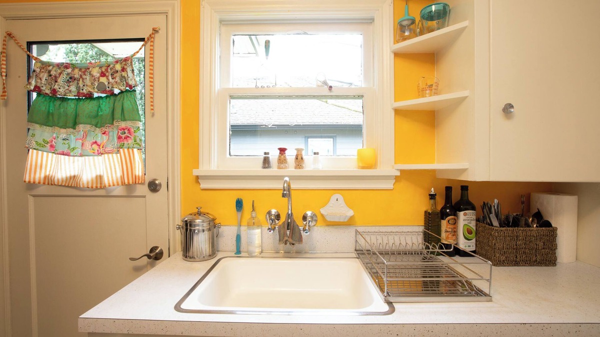 Whittier Heights House | Charming 1940 Ballard House