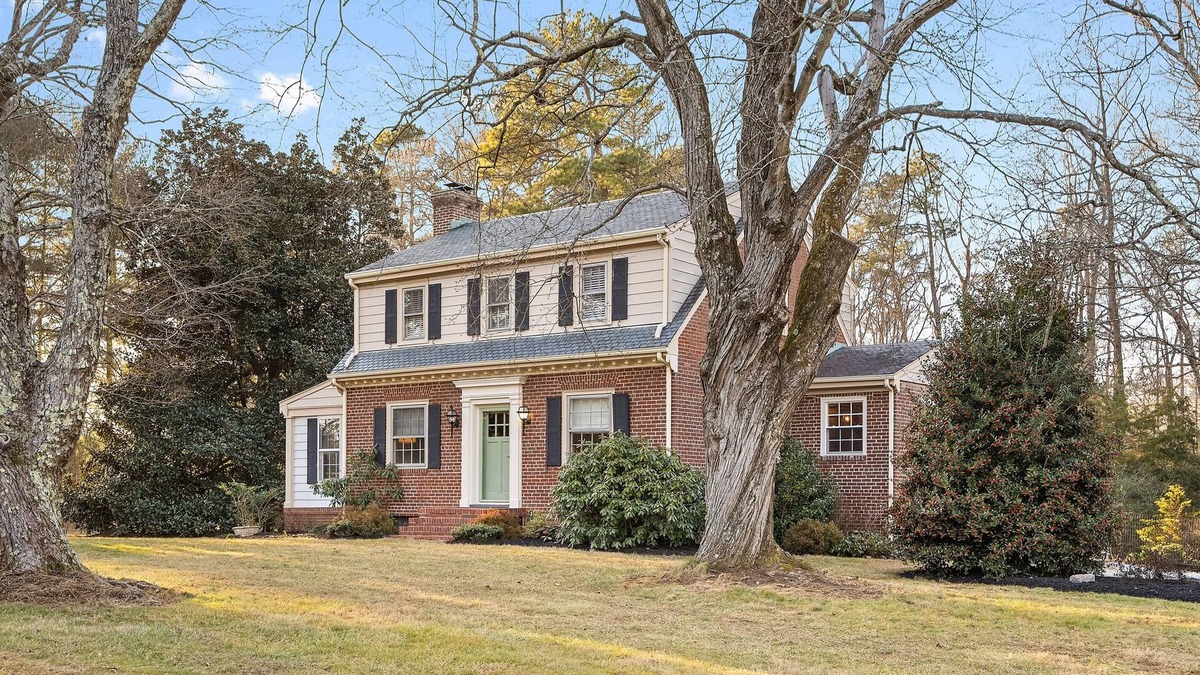 Hanover House | Charming 1940s Vintage Home in Hanover County