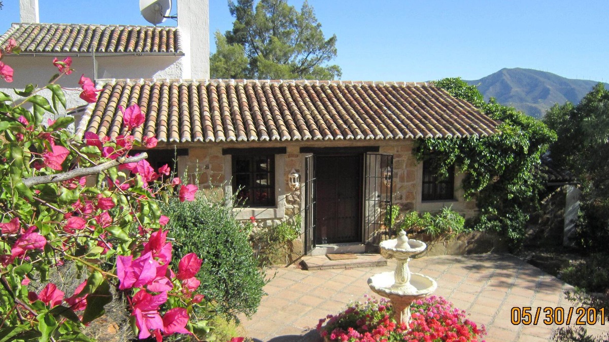 Alora Cottage | Charming 19th century stone built cottage. Magnificent location