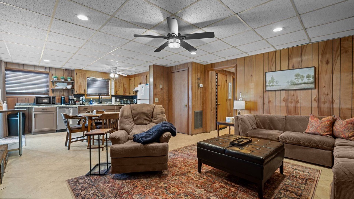 Olivia Apartment | Charming 2-bdr 1 bth lakeview, quiet, private apartment golf retreat in Sanford