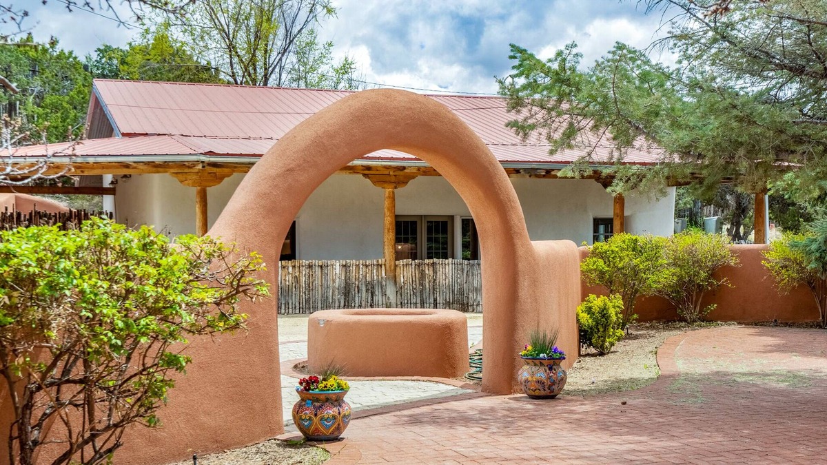 Tesuque House | Charming 2 bed/1 bath Tesuque Village Guesthouse