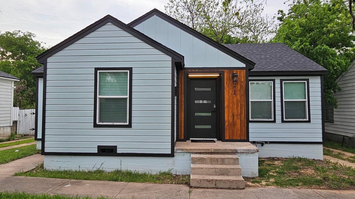 Dean Highland House | Charming 2-Bed, 2-Bath Gem in the Heart of Waco – Cozy, Stylish & Move-In Ready!